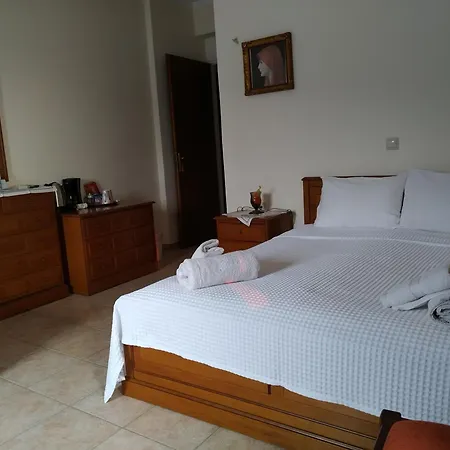 Vatoulia House Aparthotel