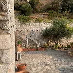Vatoulia House Aparthotel 3*