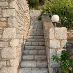 Vatoulia House Aparthotel