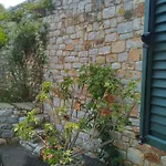 Vatoulia House 3* Neo Oitilo