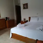 Vatoulia House Aparthotel