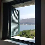 Vatoulia House Aparthotel