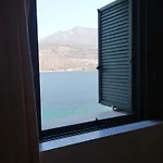 Vatoulia House Aparthotel