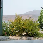 Vatoulia House 3*