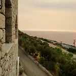 Vatoulia House 3*