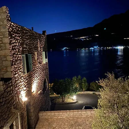 Vatoulia House Aparthotel