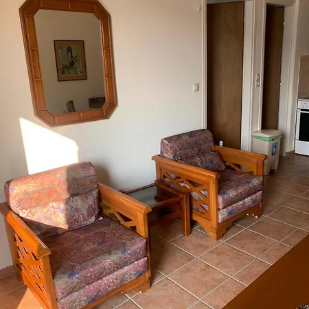 Vatoulia House Aparthotel 3*