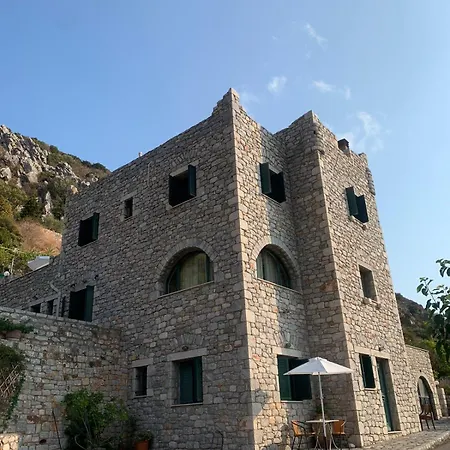 Ξενοδοχείο με διαμερίσματα Vatoulia House 3*