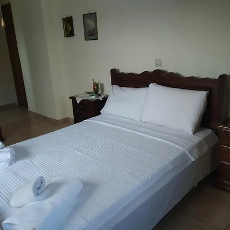 아파트호텔 Vatoulia House Néon Oítilon