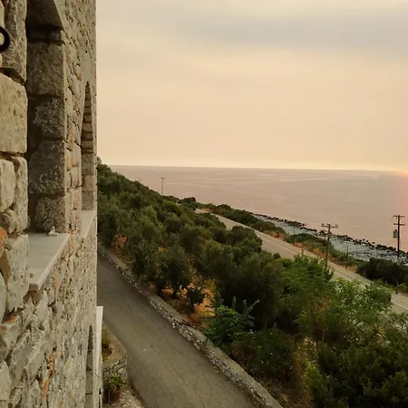 Vatoulia House 3*