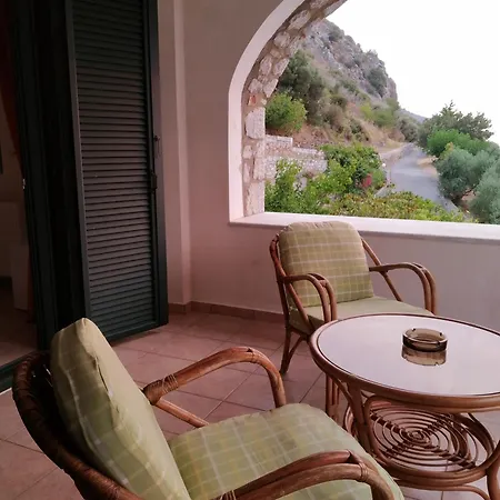 Vatoulia House شقة فندقية Néon Oítilon