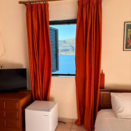 Vatoulia House Aparthotel Néon Oítilon