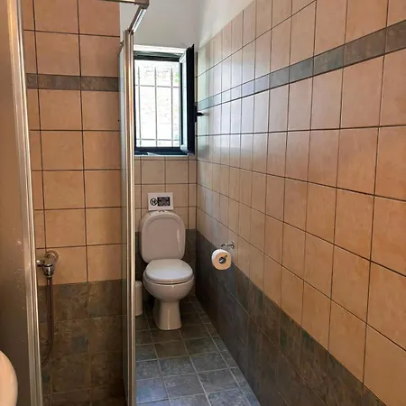 Aparthotel Vatoulia House 3*