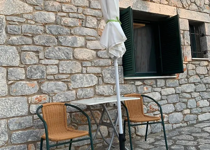 Vatoulia House Neo Oitilo