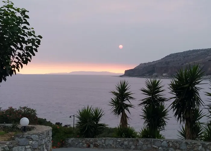 Aparthotel Vatoulia House Neo Oitilo