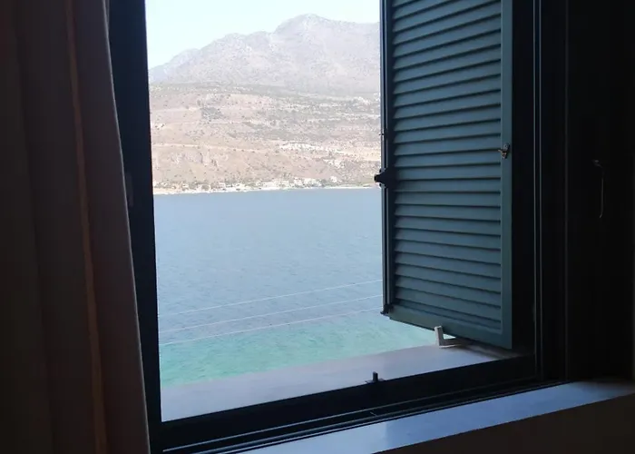 Vatoulia House Aparthotel